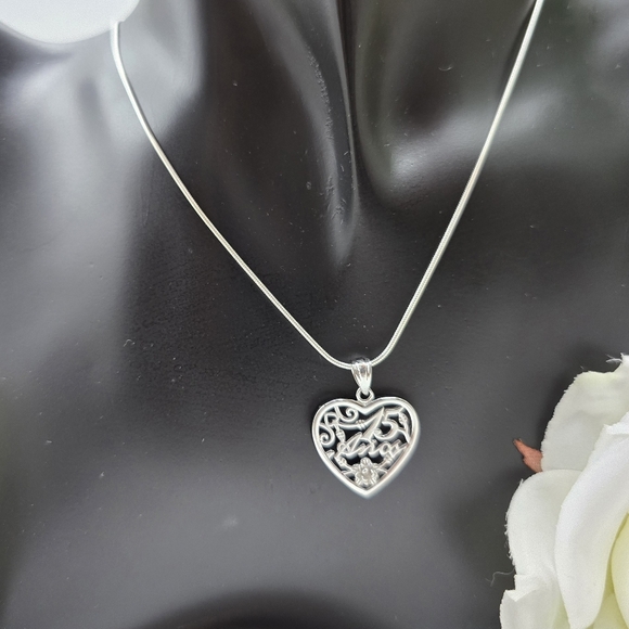 ♥️ MIS 15 ANOS STERLING SILVER NECKLACE - Picture 1 of 3